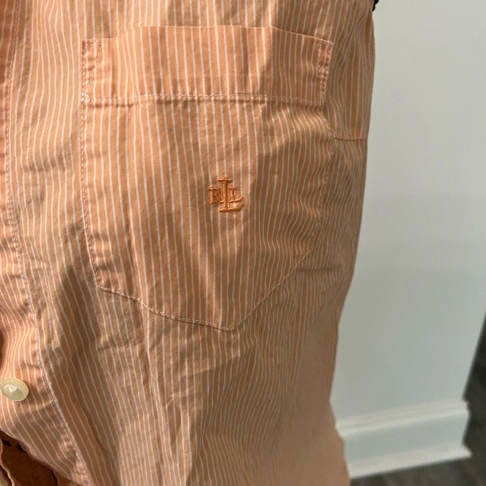 Ralph Lauren Peach Sleeveless Button-Down Shirt - Picture 2 of 7
